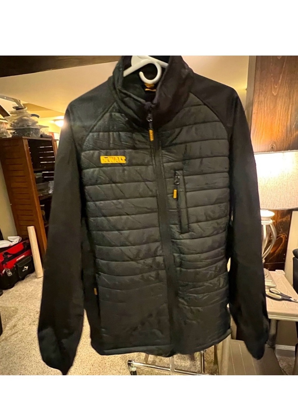 DEWALT Men’s Black Quilted Work Puffer Jacket